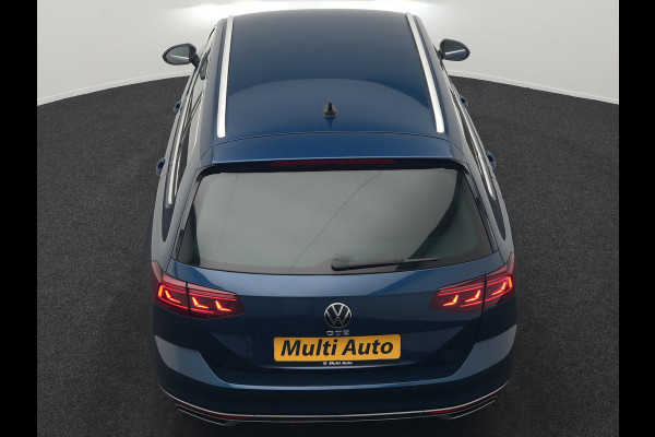 Volkswagen Passat Variant GTE Business Plug In Hybrid 218pk Dealer O.H PHEV | Trekhaak af Fabriek | Adaptive Cruise | Alcantara Sportstoelen Massage | Camera | Virtual | 18"L.M | Keyless | Matrix LED | Apple Carplay |