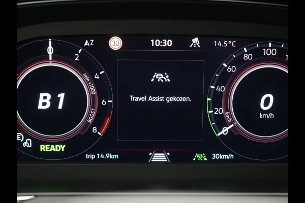 Volkswagen Passat Variant GTE Business Plug In Hybrid 218pk Dealer O.H PHEV | Trekhaak af Fabriek | Adaptive Cruise | Alcantara Sportstoelen Massage | Camera | Virtual | 18"L.M | Keyless | Matrix LED | Apple Carplay |