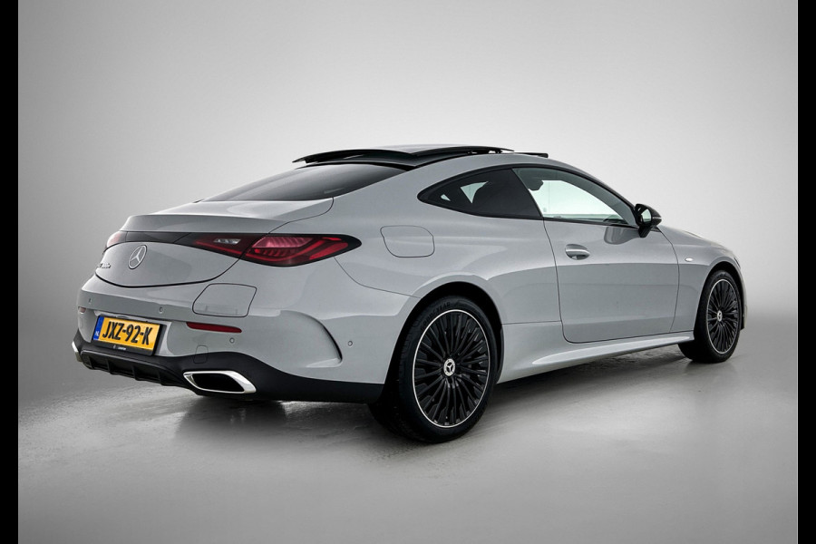 Mercedes-Benz CLE Coupé 300 e AMG Plug-In Hybride AMG | Night Pakket | Panorama Schuif-Kanteldak | Digital Licht | Burmester® | Stuur en Stoelverwarming. MB-paasweekend