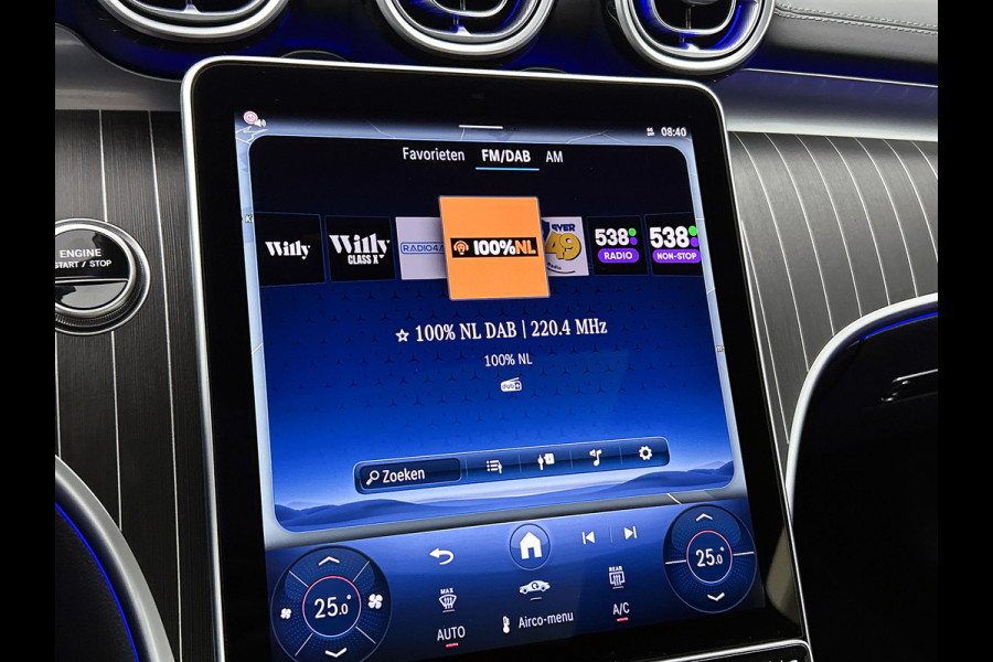 Mercedes-Benz CLE Coupé 300 e AMG Plug-In Hybride AMG | Night Pakket | Panorama Schuif-Kanteldak | Digital Licht | Burmester® | Stuur en Stoelverwarming. MB-paasweekend