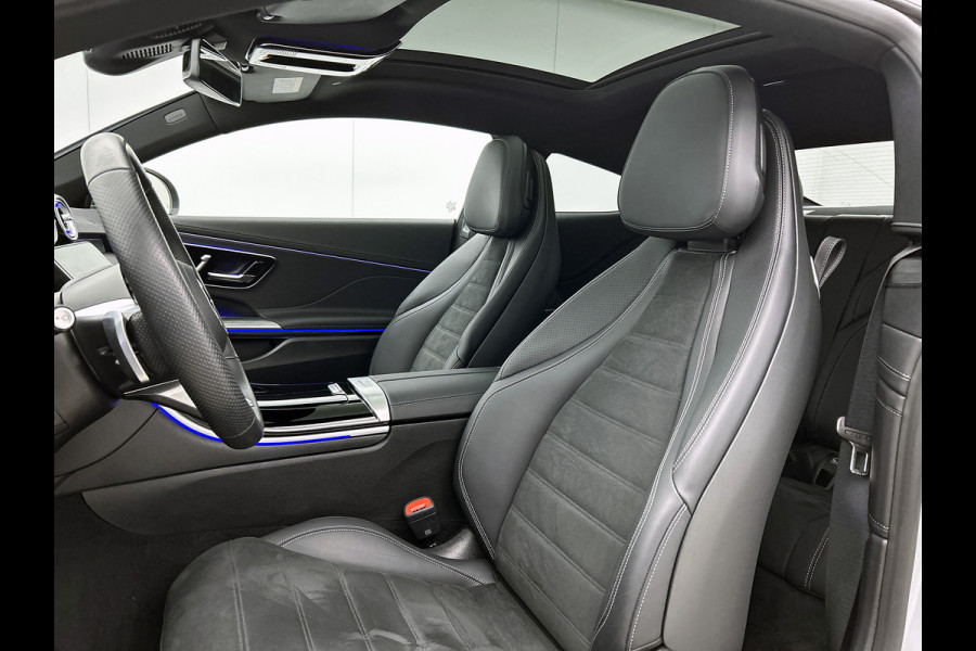 Mercedes-Benz CLE Coupé 300 e AMG Plug-In Hybride AMG | Night Pakket | Panorama Schuif-Kanteldak | Digital Licht | Burmester® | Stuur en Stoelverwarming. MB-paasweekend