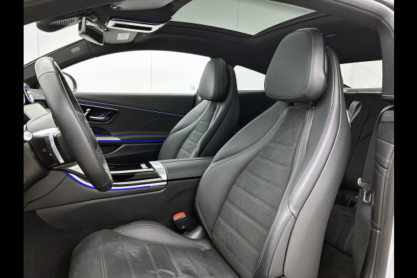 Mercedes-Benz CLE Coupé 300 e AMG Plug-In Hybride AMG | Night Pakket | Panorama Schuif-Kanteldak | Digital Licht | Burmester® | Stuur en Stoelverwarming. MB-paasweekend