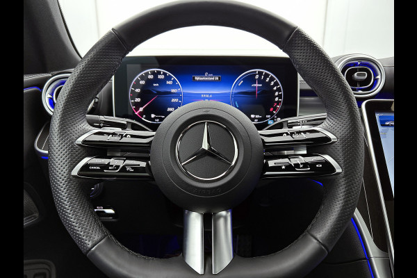 Mercedes-Benz CLE Coupé 300 e AMG Plug-In Hybride AMG | Night Pakket | Panorama Schuif-Kanteldak | Digital Licht | Burmester® | Stuur en Stoelverwarming. MB-paasweekend