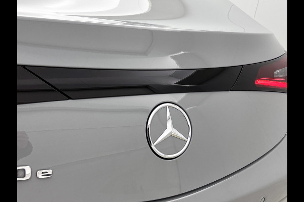 Mercedes-Benz CLE Coupé 300 e AMG Plug-In Hybride AMG | Night Pakket | Panorama Schuif-Kanteldak | Digital Licht | Burmester® | Stuur en Stoelverwarming. MB-paasweekend