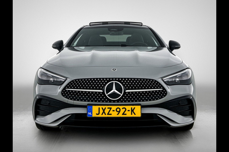 Mercedes-Benz CLE Coupé 300 e AMG Plug-In Hybride AMG | Night Pakket | Panorama Schuif-Kanteldak | Digital Licht | Burmester® | Stuur en Stoelverwarming. MB-paasweekend
