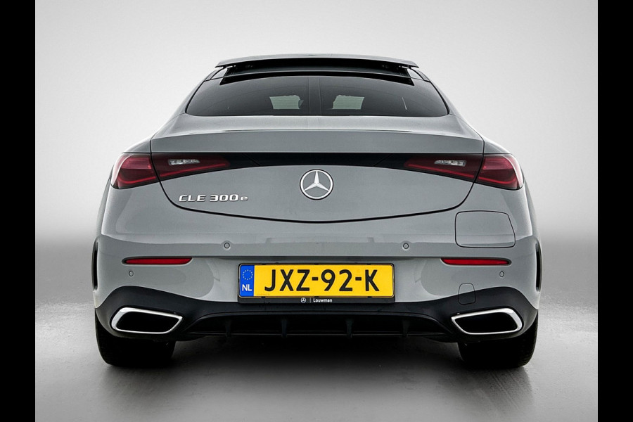 Mercedes-Benz CLE Coupé 300 e AMG Plug-In Hybride AMG | Night Pakket | Panorama Schuif-Kanteldak | Digital Licht | Burmester® | Stuur en Stoelverwarming. MB-paasweekend