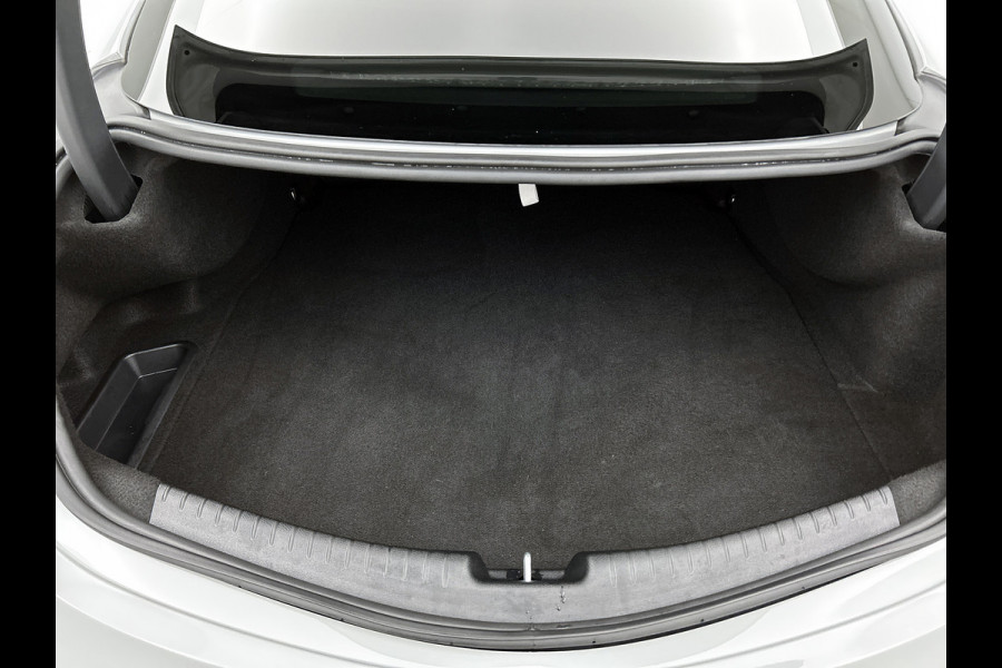 Mercedes-Benz CLE Coupé 300 e AMG Plug-In Hybride AMG | Night Pakket | Panorama Schuif-Kanteldak | Digital Licht | Burmester® | Stuur en Stoelverwarming. MB-paasweekend