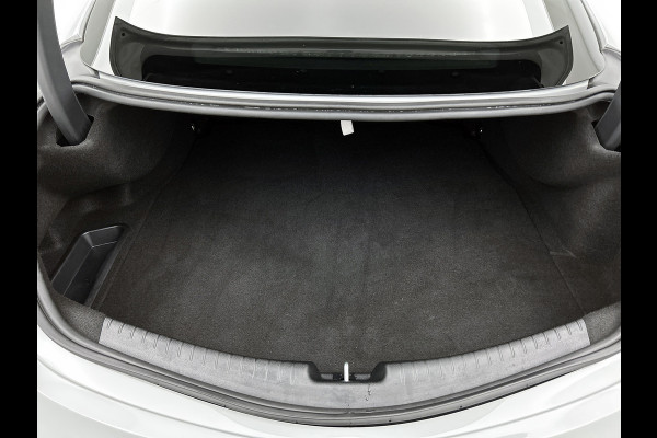 Mercedes-Benz CLE Coupé 300 e AMG Plug-In Hybride AMG | Night Pakket | Panorama Schuif-Kanteldak | Digital Licht | Burmester® | Stuur en Stoelverwarming. MB-paasweekend