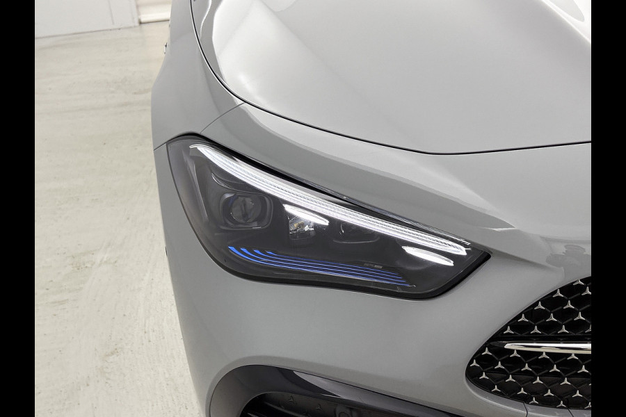 Mercedes-Benz CLE Coupé 300 e AMG Plug-In Hybride AMG | Night Pakket | Panorama Schuif-Kanteldak | Digital Licht | Burmester® | Stuur en Stoelverwarming. MB-paasweekend