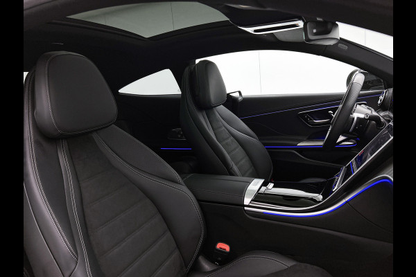 Mercedes-Benz CLE Coupé 300 e AMG Plug-In Hybride AMG | Night Pakket | Panorama Schuif-Kanteldak | Digital Licht | Burmester® | Stuur en Stoelverwarming. MB-paasweekend