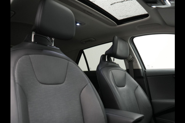 Kia Niro 1.6 GDi ExecutiveLine Plug In Hybrid 182pk Dealer O.H PHEV | Panodak | Trekhaak Afn. | Lederen Memorystoelen Ventilatie & Verwarmd | Adaptive Cruise | Head Up |  Harman Kardon | Camera | Keyless | BLIS | 18"L.M |