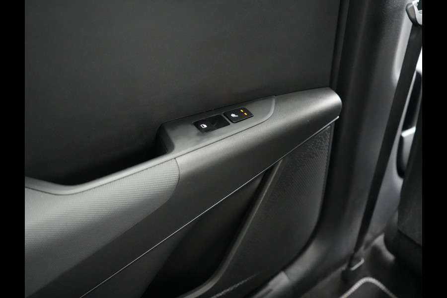 Kia Niro 1.6 GDi ExecutiveLine Plug In Hybrid 182pk Dealer O.H PHEV | Panodak | Trekhaak Afn. | Lederen Memorystoelen Ventilatie & Verwarmd | Adaptive Cruise | Head Up |  Harman Kardon | Camera | Keyless | BLIS | 18"L.M |