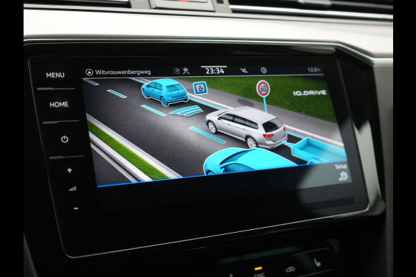 Volkswagen Passat Variant GTE Business Plug in Hybrid 218pk Dealer O.H PHEV | Trekhaak af Fabriek | Adaptive Cruise | Alcantara Sportstoelen Memory & Massage  | Virtual | Parkassist & Camera | 18"L.M | Matrix LED | Keyless |