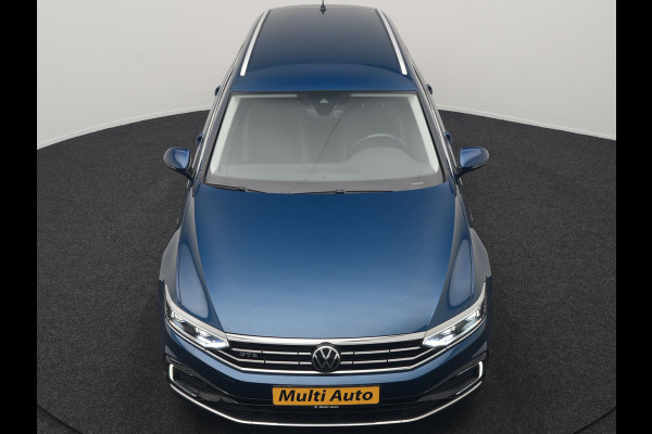 Volkswagen Passat Variant GTE Business Plug in Hybrid 218pk Dealer O.H PHEV | Trekhaak af Fabriek | Adaptive Cruise | Alcantara Sportstoelen Memory & Massage  | Virtual | Parkassist & Camera | 18"L.M | Matrix LED | Keyless |
