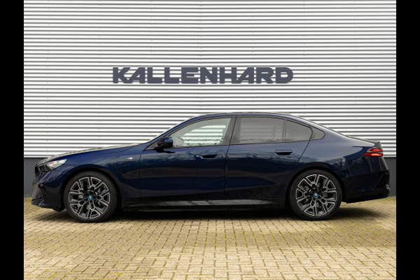 BMW 5 Serie 530e M-Sport Pro - Pano - ACC - Harman Kardon - Head-up - Iconic Glow Exterieur