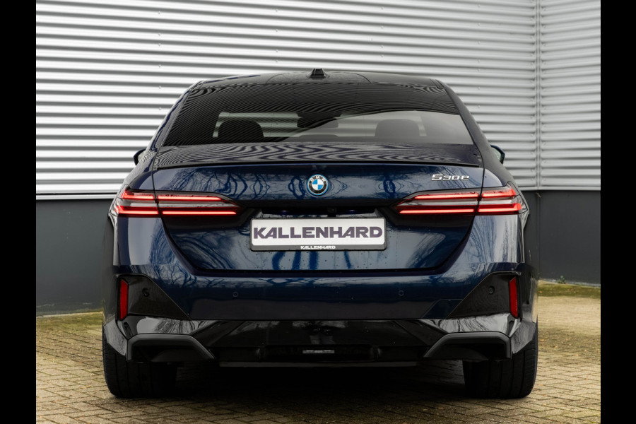 BMW 5 Serie 530e M-Sport Pro - Pano - ACC - Harman Kardon - Head-up - Iconic Glow Exterieur
