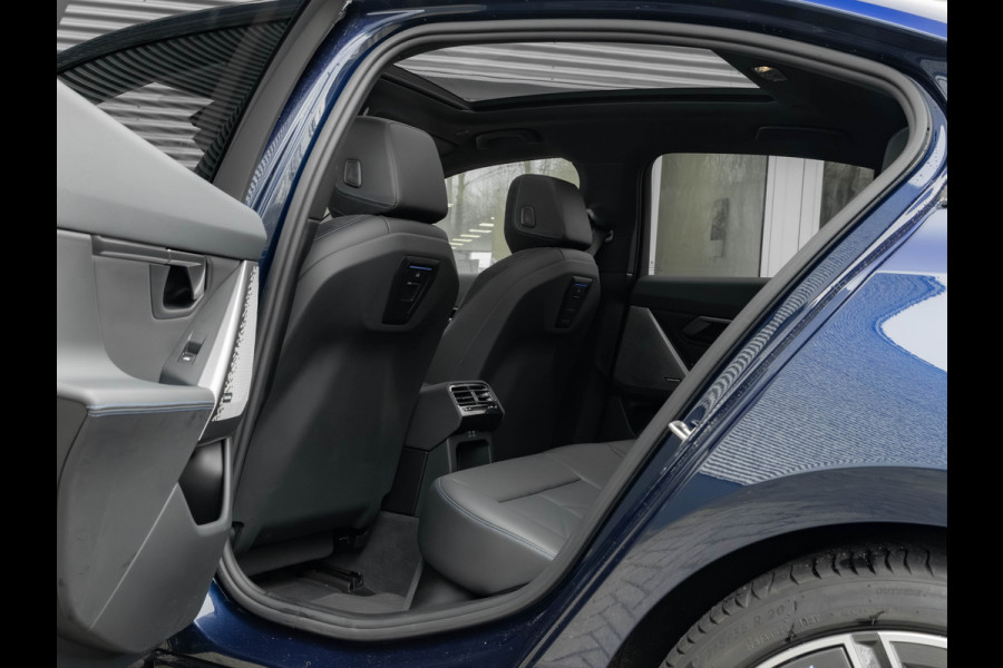 BMW 5 Serie 530e M-Sport Pro - Pano - ACC - Harman Kardon - Head-up - Iconic Glow Exterieur