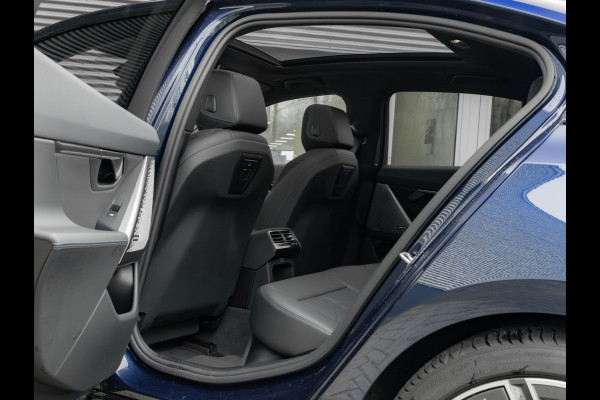 BMW 5 Serie 530e M-Sport Pro - Pano - ACC - Harman Kardon - Head-up - Iconic Glow Exterieur