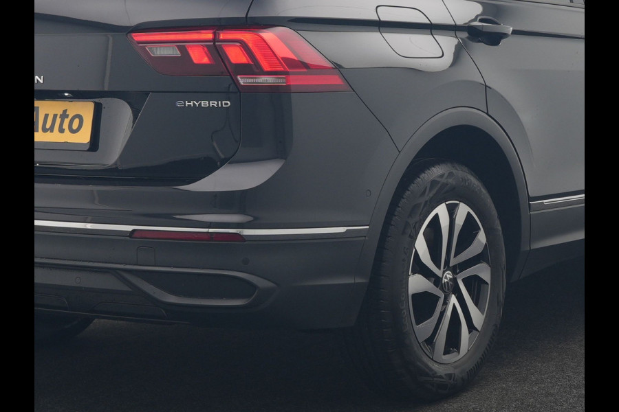 Volkswagen Tiguan 1.4 TSI eHybrid Active Plug In Hybrid 245pk Dealer O.H PHEV | Adaptive Cruise | Camera | Parkassist | Stoelverwarming | Keyless | Apple Carplay | BLIS |