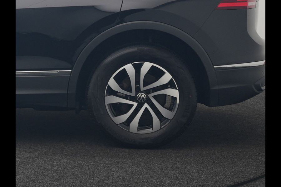 Volkswagen Tiguan 1.4 TSI eHybrid Active Plug In Hybrid 245pk Dealer O.H PHEV | Adaptive Cruise | Camera | Parkassist | Stoelverwarming | Keyless | Apple Carplay | BLIS |