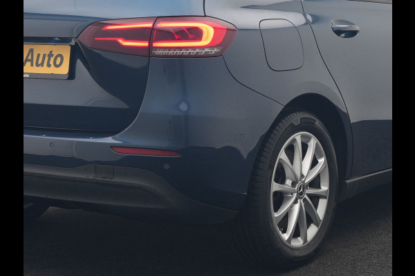 Mercedes-Benz B-Klasse 250 e Plug In Hybrid 218pk Dealer O.H PHEV | Panodak | Camera | Multibeam LED | Parkassist | Stoelverwarming | Navi Full Map | 17"L.M | Climate Control |