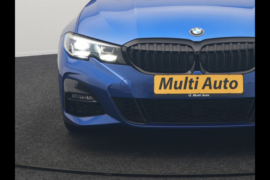 BMW 3 Serie 318i M Sport Shadow 156pk Dealer O.H | Panodak | Alcantara Sportstoelen Verwarmd | Camera & Parkassist | Keyless | Hifi Audio | Apple Carplay | 18"L.M | Sfeerverlichting |