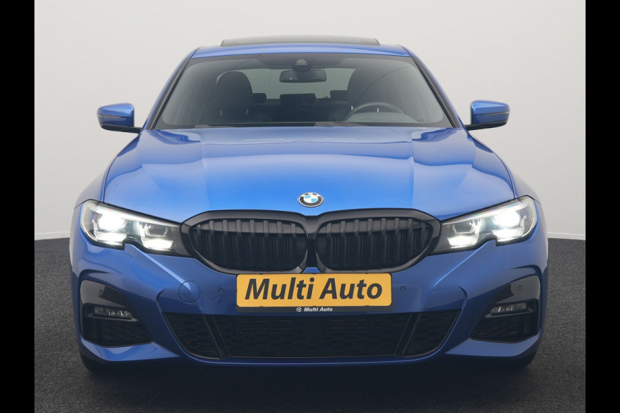 BMW 3 Serie 318i M Sport Shadow 156pk Dealer O.H | Panodak | Alcantara Sportstoelen Verwarmd | Camera & Parkassist | Keyless | Hifi Audio | Apple Carplay | 18"L.M | Sfeerverlichting |