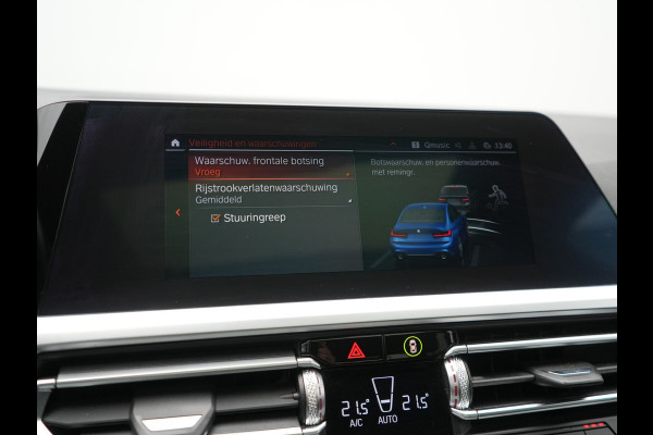 BMW 3 Serie 318i M Sport Shadow 156pk Dealer O.H | Panodak | Alcantara Sportstoelen Verwarmd | Camera & Parkassist | Keyless | Hifi Audio | Apple Carplay | 18"L.M | Sfeerverlichting |