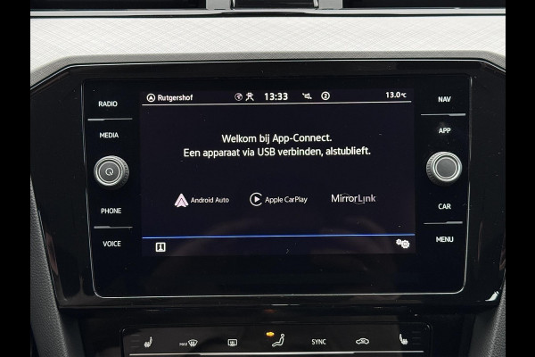 Volkswagen Passat Variant 1.4 TSI PHEV GTE | Trekhaak | Matrix LED | 360 cam | Massage | ACC | Stoelvw v+a | Head Up | Dodehoek