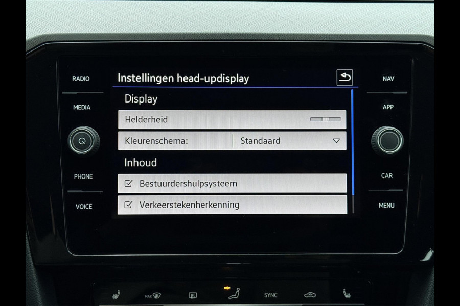 Volkswagen Passat Variant 1.4 TSI PHEV GTE | Trekhaak | Matrix LED | 360 cam | Massage | ACC | Stoelvw v+a | Head Up | Dodehoek