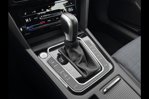 Volkswagen Passat Variant 1.4 TSI PHEV GTE | Trekhaak | Matrix LED | 360 cam | Massage | ACC | Stoelvw v+a | Head Up | Dodehoek