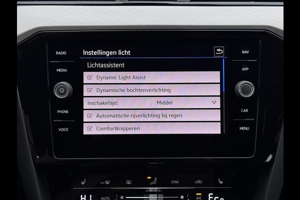 Volkswagen Passat Variant 1.4 TSI PHEV GTE | Trekhaak | Matrix LED | 360 cam | Massage | ACC | Stoelvw v+a | Head Up | Dodehoek