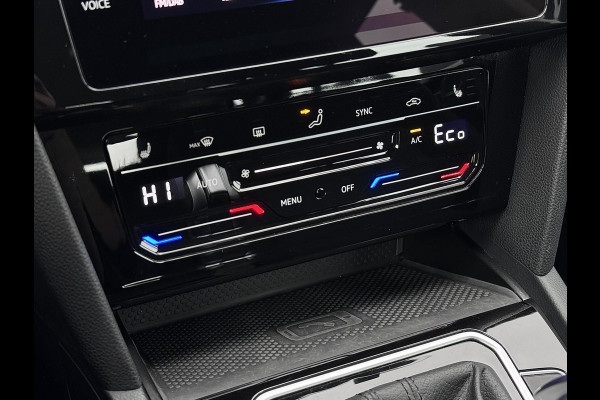 Volkswagen Passat Variant 1.4 TSI PHEV GTE | Trekhaak | Matrix LED | 360 cam | Massage | ACC | Stoelvw v+a | Head Up | Dodehoek