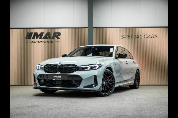 BMW 3-serie M340i xDrive | M-Performance Pack | M-stoelen | Head-Up | Carbon inleg | 20'' velgen | Sportstuur |