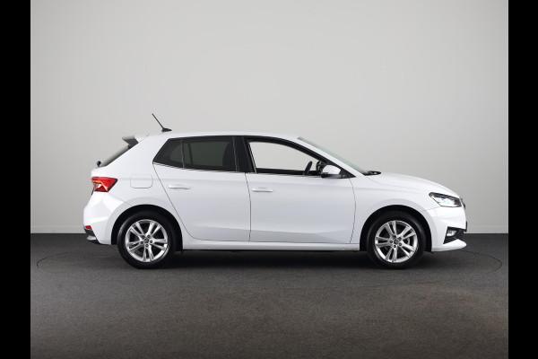 Škoda Fabia 1.0 TSI Business Edition 95pk | Parkeercamera | Verwarmbare voorstoelen | Navigatie via App | Verlengde garantie