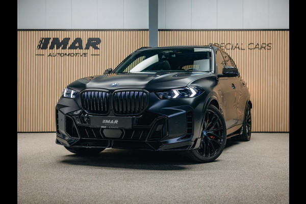BMW X5 xDrive50e | M uitgevoerd | Trekhaak | Alcantara hemel | Luchtvering | Full PPF in- en exterieur | Skylounge |