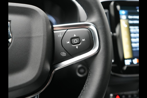 Volvo XC40 T4 Plus Bright Plug In Hybrid 211pk Dealer O.H. PHEV | Adaptive Cruise | Camera | Sportstoelen Memory & Verwarmd | Harman / Kardon | Stuur Verwarmd | Apple Carplay | Keyless | Navigatie | DAB |