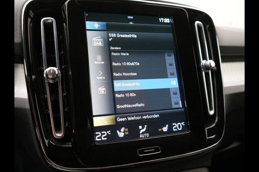 Volvo XC40 T4 Plus Bright Plug In Hybrid 211pk Dealer O.H. PHEV | Adaptive Cruise | Camera | Sportstoelen Memory & Verwarmd | Harman / Kardon | Stuur Verwarmd | Apple Carplay | Keyless | Navigatie | DAB |