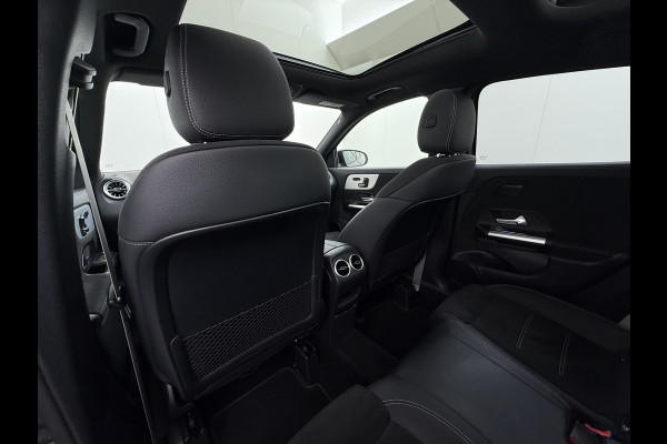 Mercedes-Benz GLA 250 e AMG line | Pano Trekhaak HUD Memory Multibeam Sound