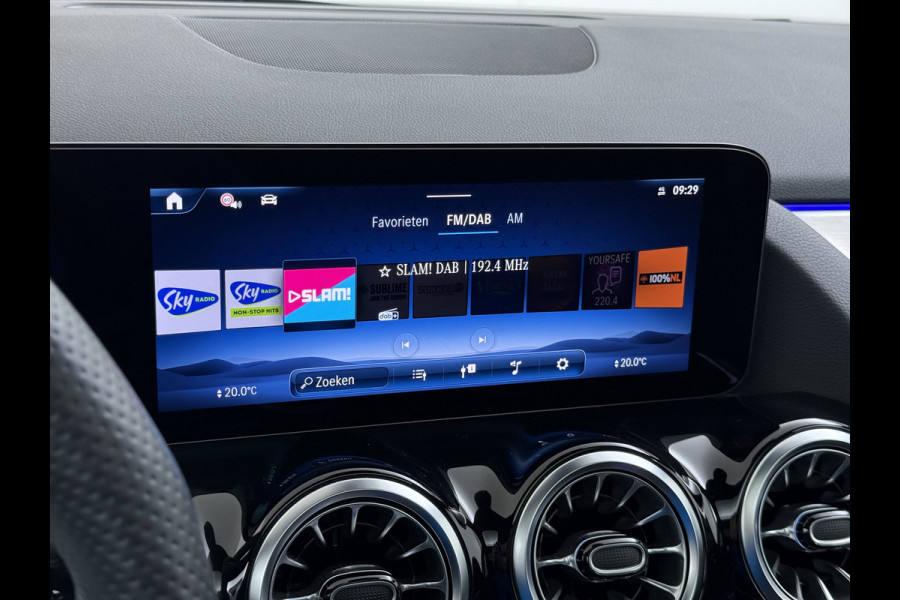 Mercedes-Benz GLA 250 e AMG line | Pano Trekhaak HUD Memory Multibeam Sound