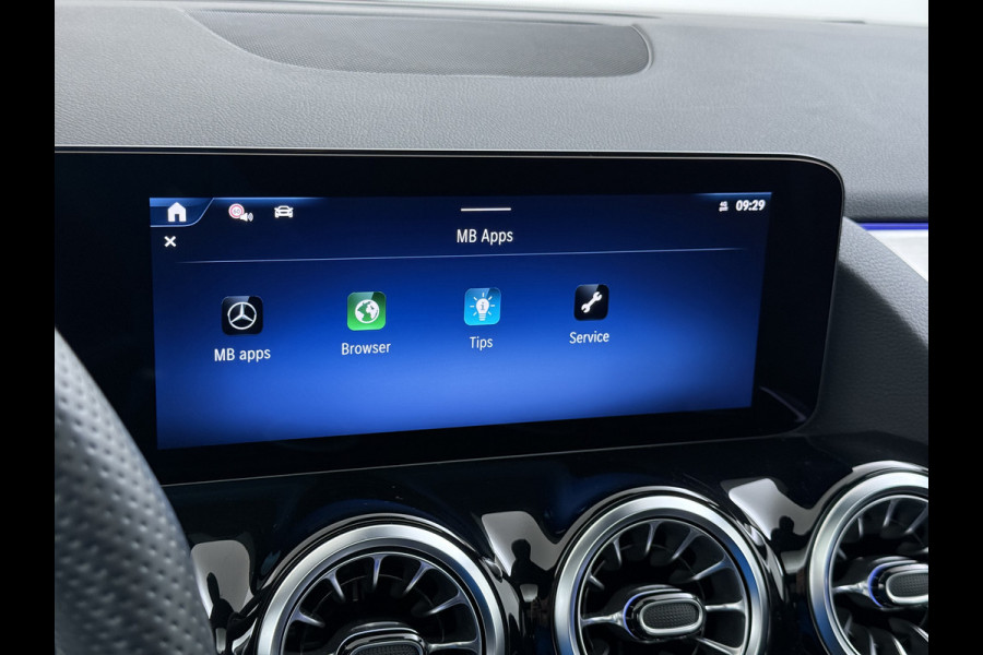 Mercedes-Benz GLA 250 e AMG line | Pano Trekhaak HUD Memory Multibeam Sound