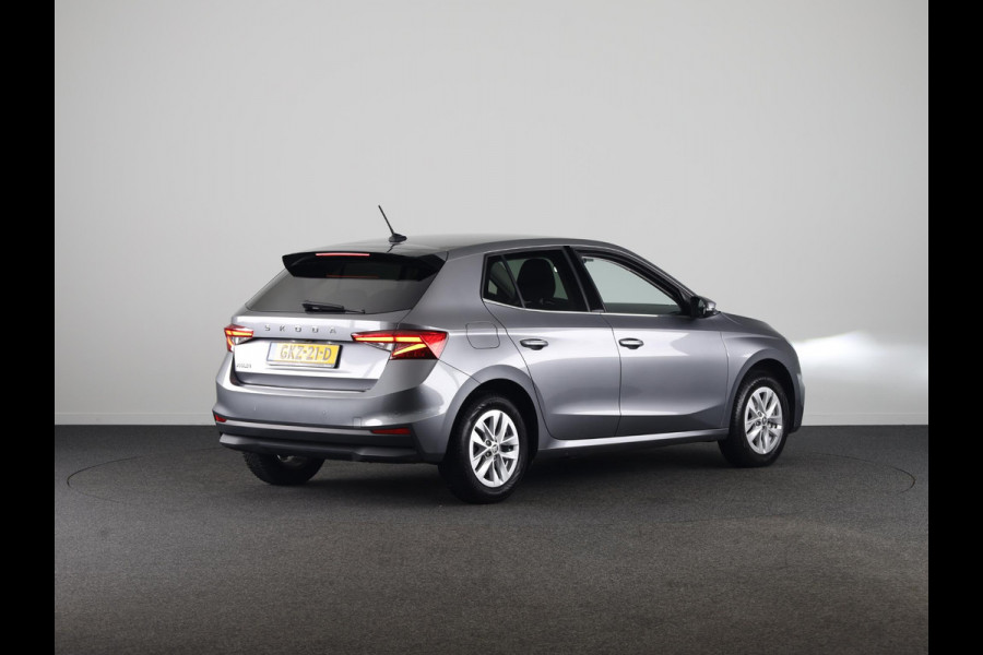 Škoda Fabia 1.0 TSI Business Edition 95pk | Parkeercamera | Verwarmbare voorstoelen | Navigatie via App | Verlengde garantie