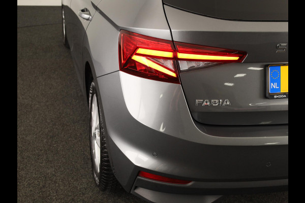 Škoda Fabia 1.0 TSI Business Edition 95pk | Parkeercamera | Verwarmbare voorstoelen | Navigatie via App | Verlengde garantie