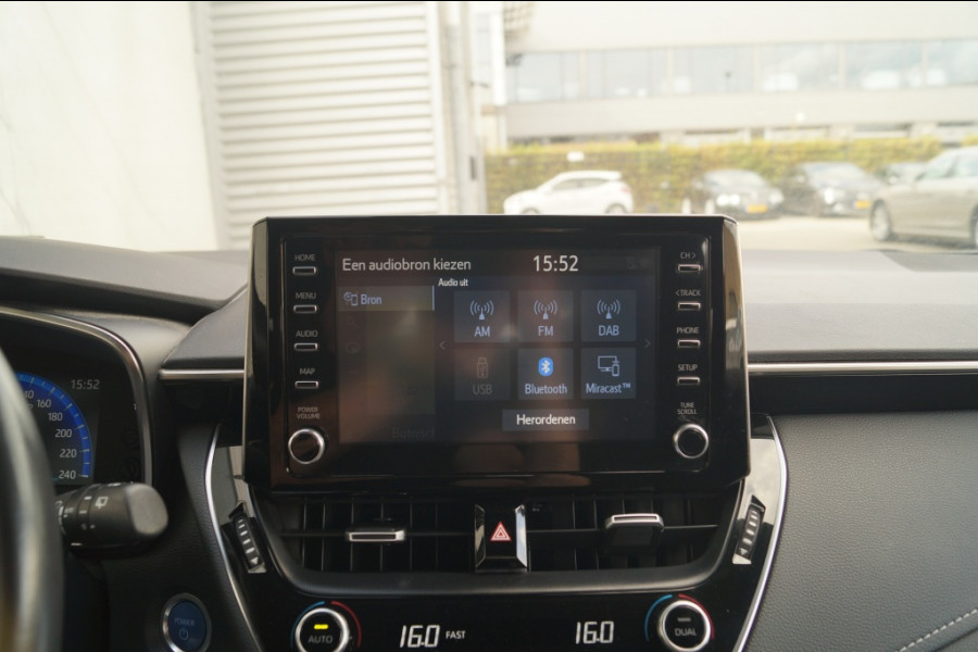 Toyota Corolla Touring Sports 1.8 Hybrid Dynamic -NAVI-ECC-