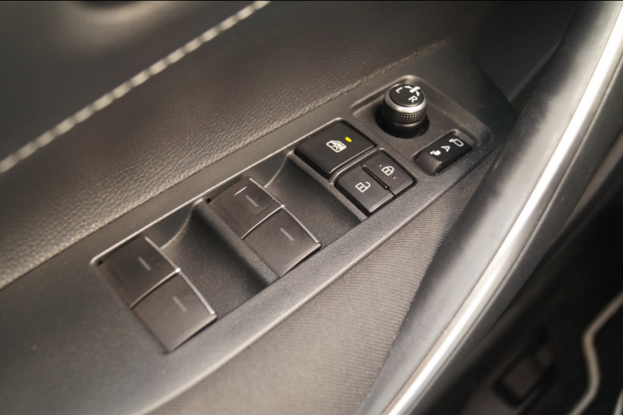 Toyota Corolla Touring Sports 1.8 Hybrid Dynamic -NAVI-ECC-