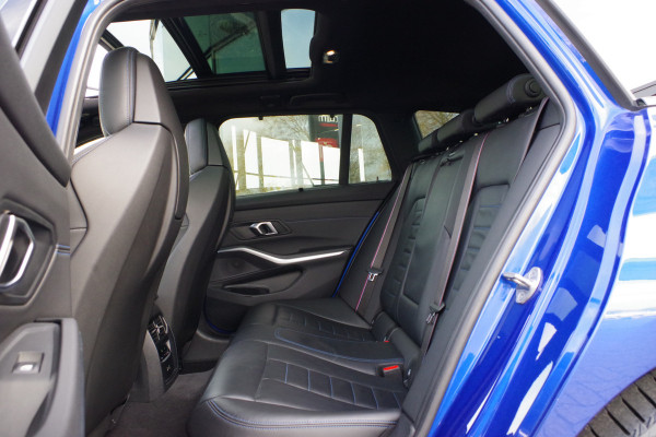 BMW 3 Serie Touring 330e 293 PK xDrive M Sport Pro PHEV, Panoramadak, Kuipstoelen, Head-Up, Adap. Cruise Control