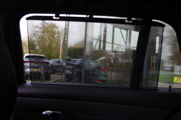 BMW 3 Serie Touring 330e 293 PK xDrive M Sport Pro PHEV, Panoramadak, Kuipstoelen, Head-Up, Adap. Cruise Control