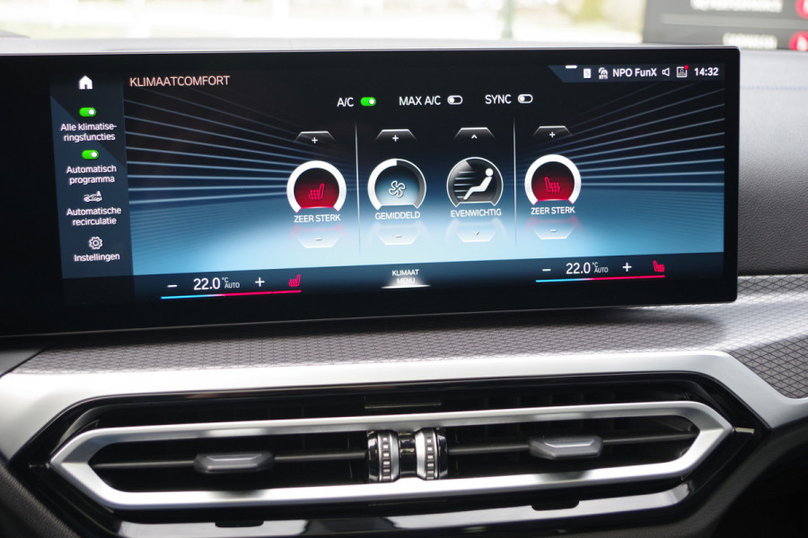 BMW 3 Serie Touring 330e 293 PK xDrive M Sport Pro PHEV, Panoramadak, Kuipstoelen, Head-Up, Adap. Cruise Control