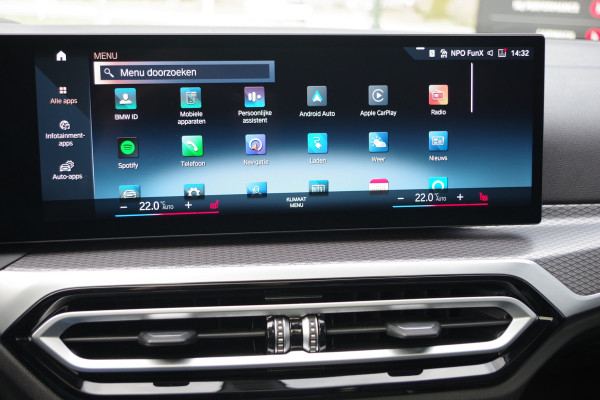 BMW 3 Serie Touring 330e 293 PK xDrive M Sport Pro PHEV, Panoramadak, Kuipstoelen, Head-Up, Adap. Cruise Control