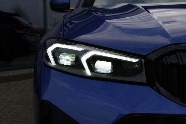 BMW 3 Serie Touring 330e 293 PK xDrive M Sport Pro PHEV, Panoramadak, Kuipstoelen, Head-Up, Adap. Cruise Control